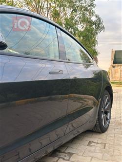 تسلا موديل 3